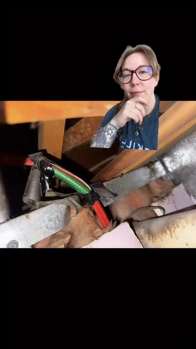 Points for trying at least 😆

#electricalcontractor #womenintrades #electricianlife #bluecollar #calgaryelectrician