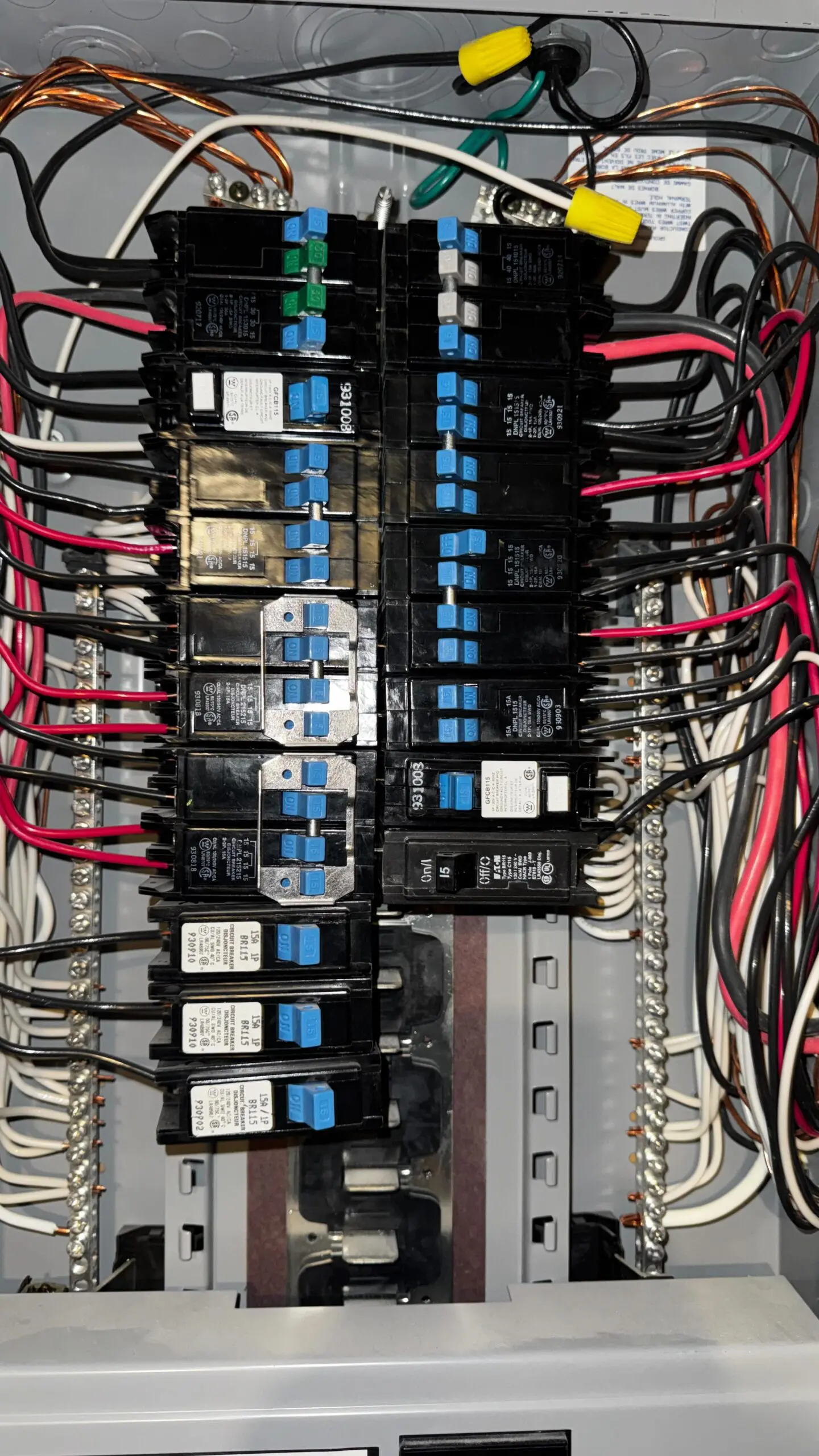 Problem if the day, I always encounter something weird 🤣

#womenintrades #electricianlife #femaleelectrician #electricalcontractor #bluecollar